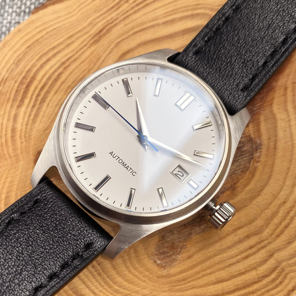 タンディオ ホワイト＆ブルー文字盤 39mm ダイバーズウォ - Seiko Watch Presage のレビューと価格
