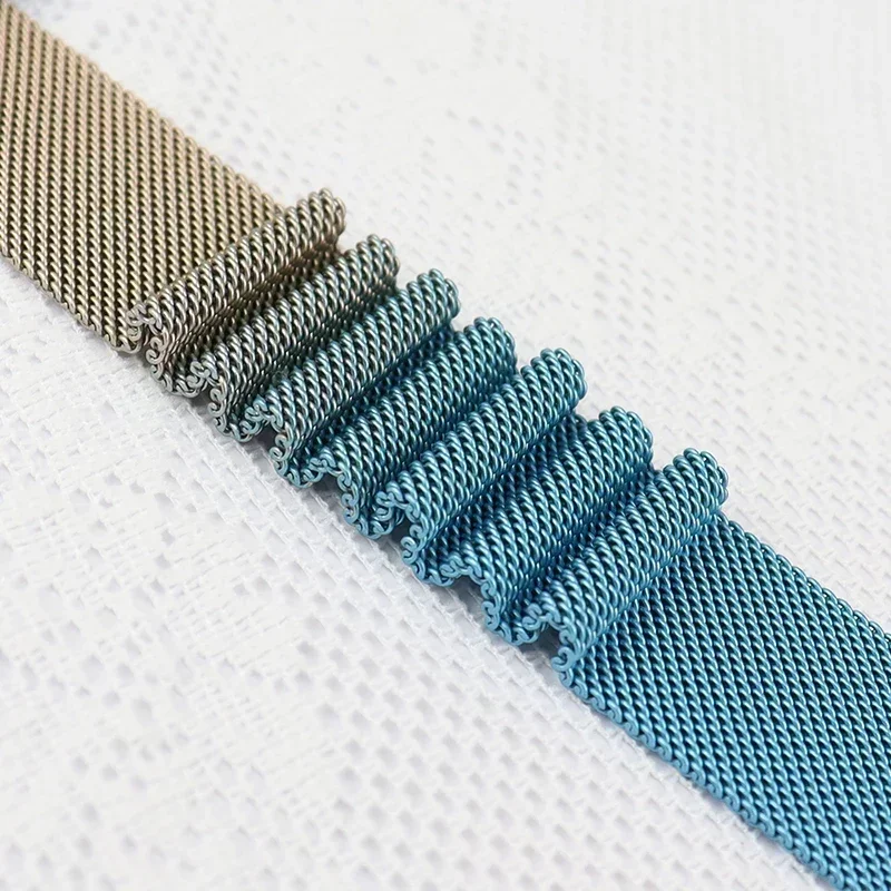 Apple Watch用ミラネーゼループストラップ 45mm - Milanese Loop Magnetic のレビューと価格